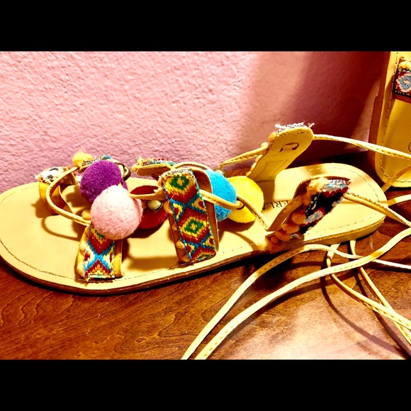Sandals - Picture 6 of 7
